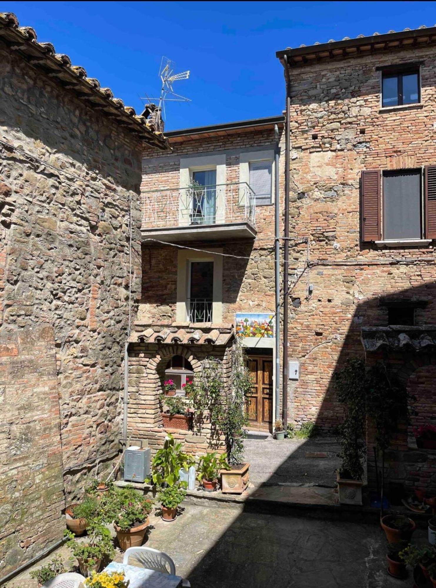 Casa Il Sole, Vicino Deruta Assisi Perugia Monte Falco 외부 사진